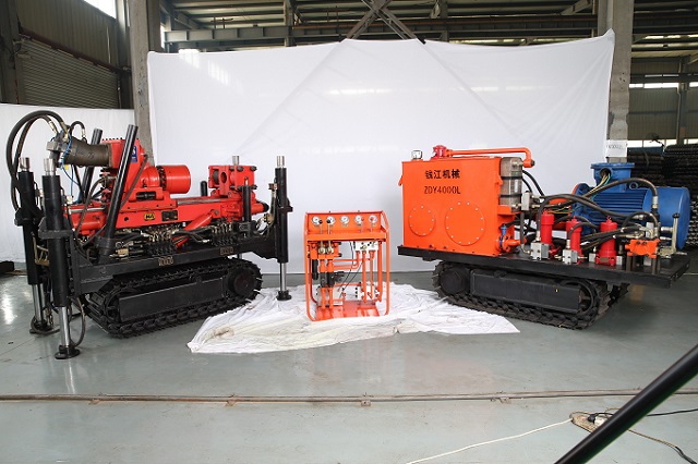 全<a href=/Hydraulic-rig.html target='_blank'>液压钻机</a>装卸